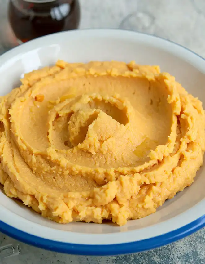 Smooth and Creamy Mashed Carrots and Parsnips