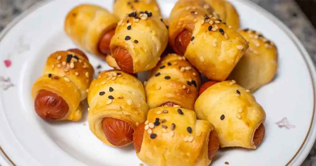 Quick and easy pigs in a blanket recipe