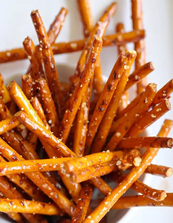 Honey mustard pretzels are ideal for parties, road trips, and casual snacking.