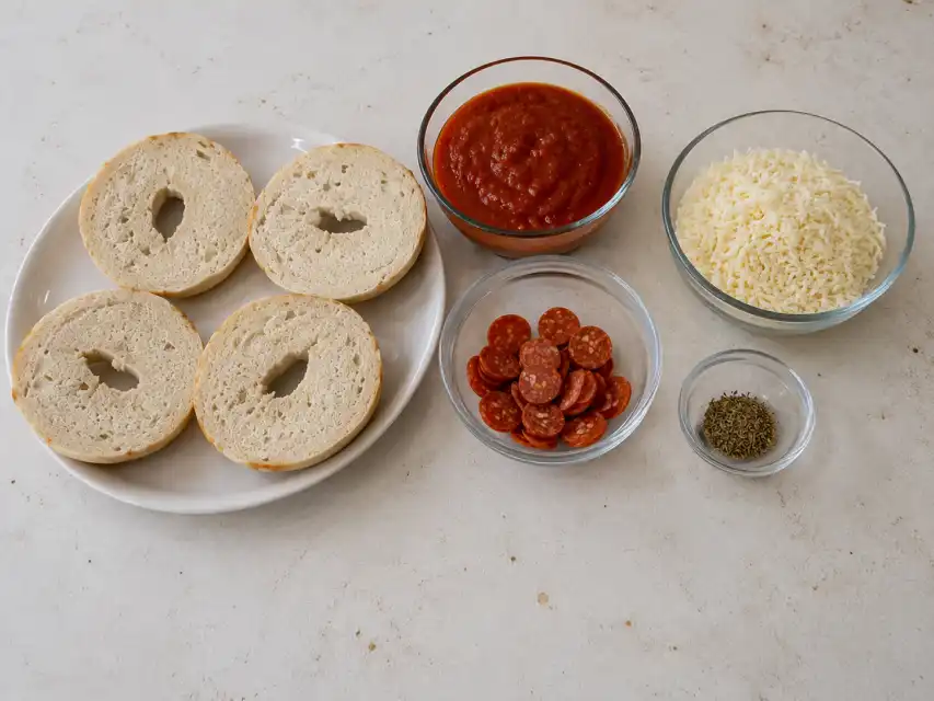 Pizza bagel ingredients