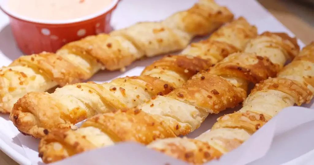 Best puff pastry cheese straws recipe