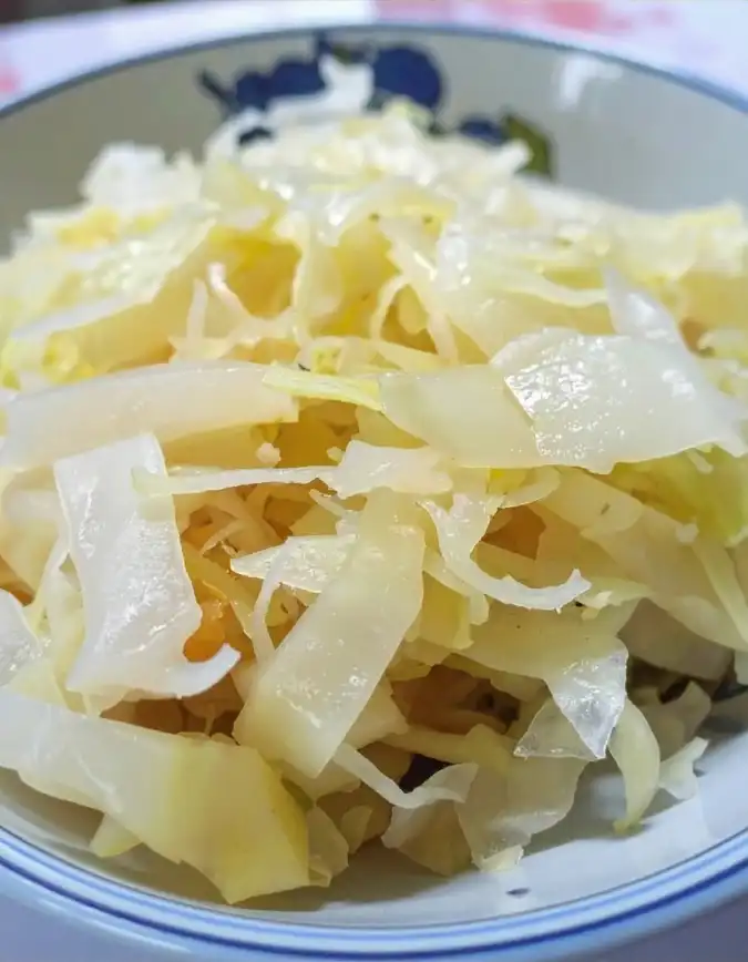 Fermented Cabbage (Sauerkraut) is healthy and easy