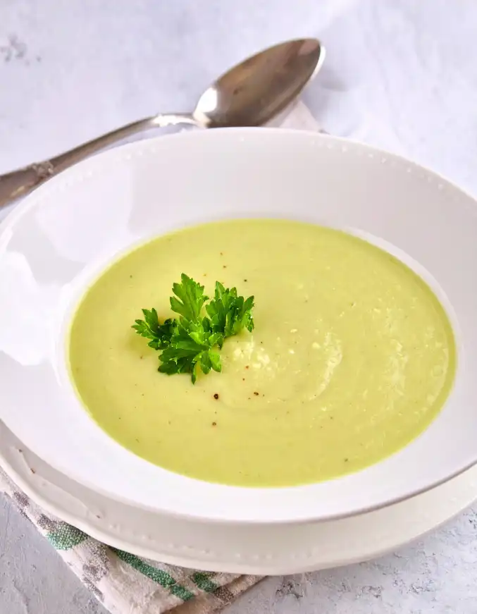 Easy Celery soup with potatoes