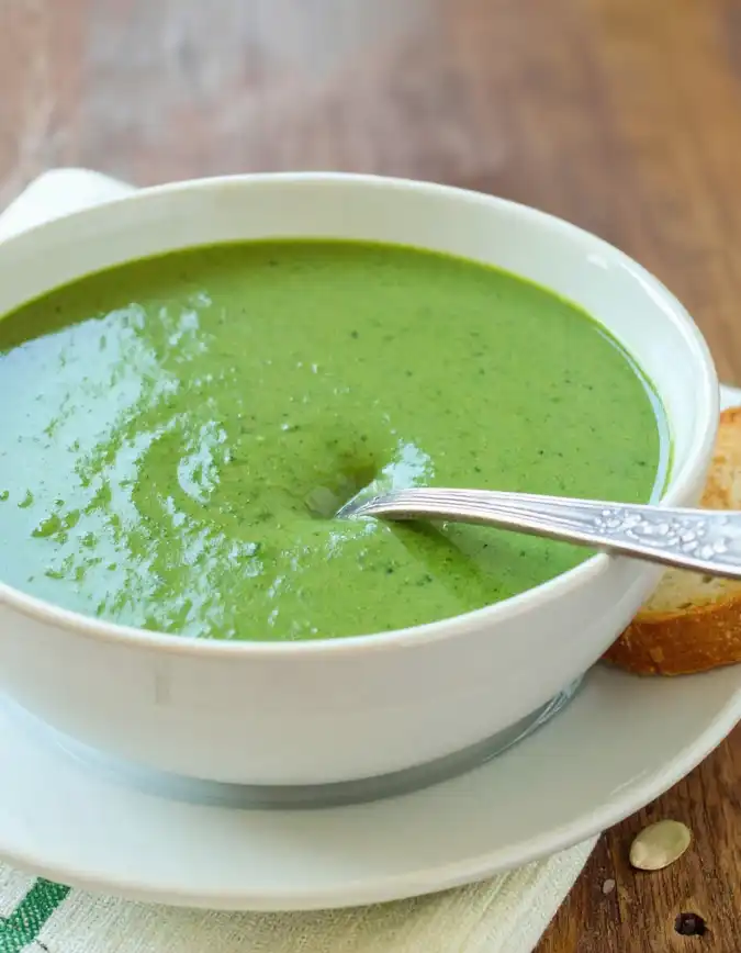 A bowl of spinach soup