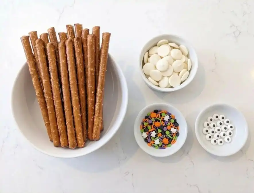 Halloween Pretzel rods ingredients