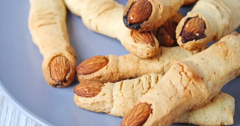 Halloween Witch Fingers Cookies